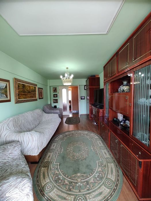 Apartament 4 camere, decomandat, zona b-dul Decebal-Opera