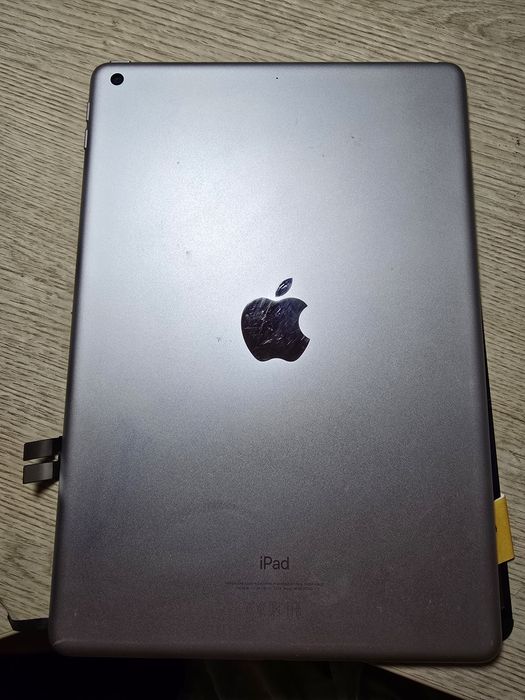 IPad 2021 [generația 9] (pentru piese) ecran, carcasa, bateria