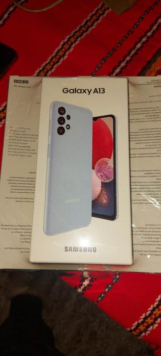 Samsung A13 + слушалки+гаранция