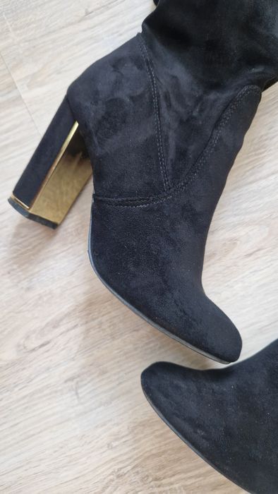 Черти велурени чизми