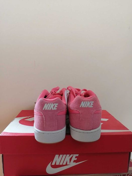 NIKE Маратонки COURT ROYALE SUEDE. Оригинал! Номер-38