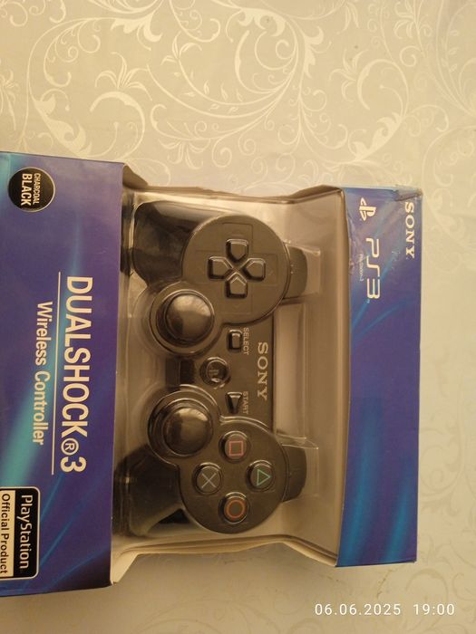 Продам джостик на PS3