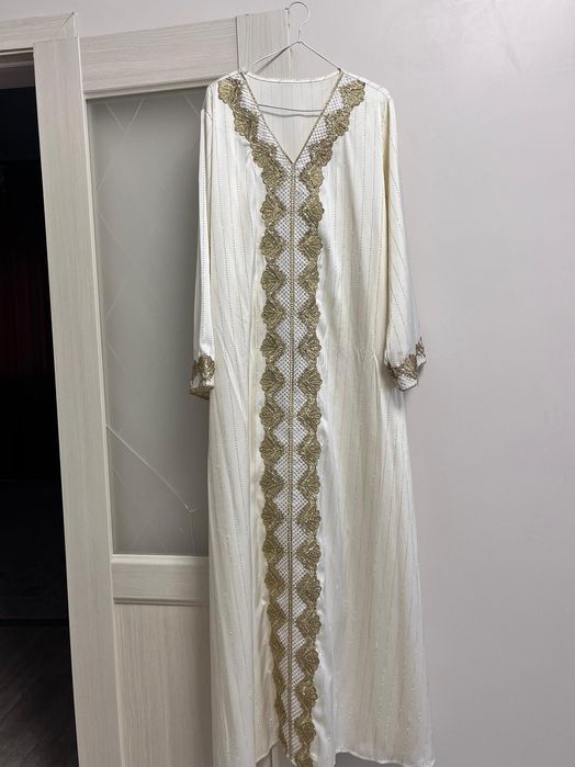 Продается платье в отличном состоянии