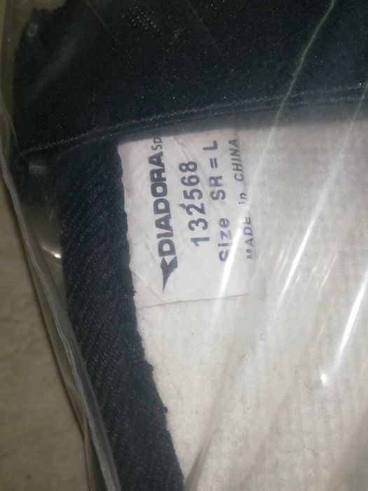 Футболни протектори Diadora
