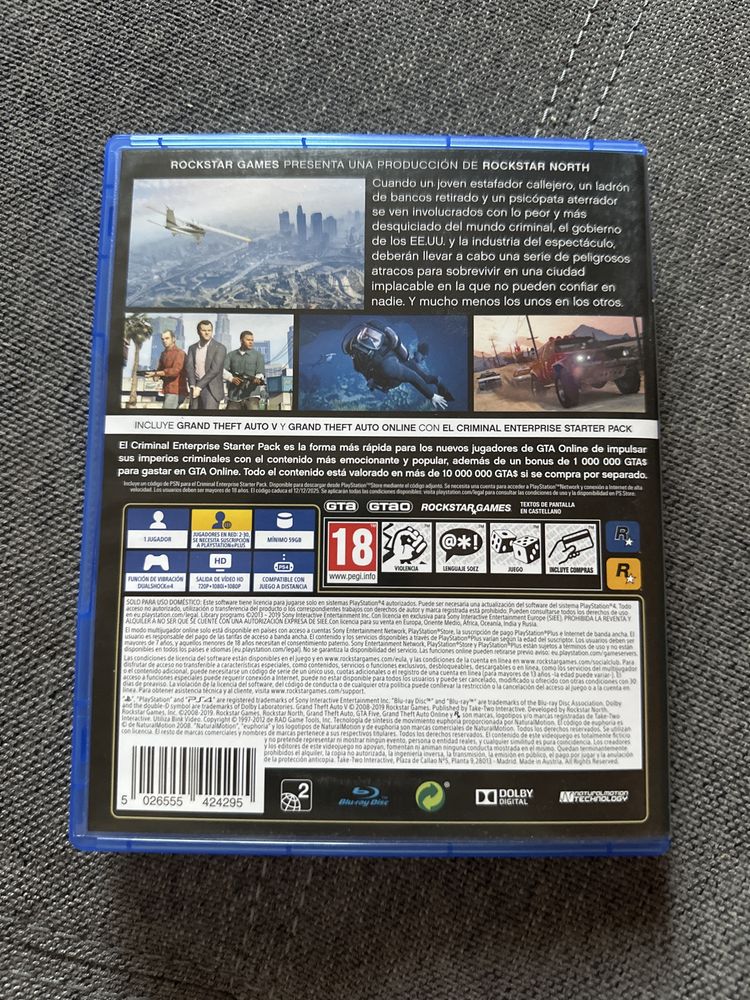 Игра GTA 5, в идеальном состоянии, карта и прочая макулатура в наличии