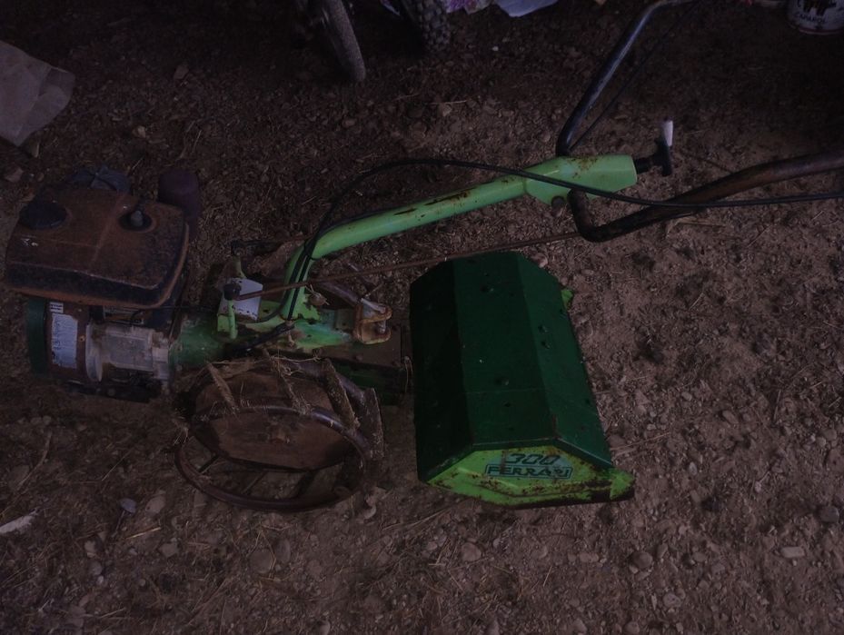 Freza de pământ meritano