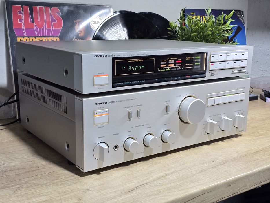 Amplificator ONKYO INTEGRA A-8250, tuner radio T-4250, hifi audio