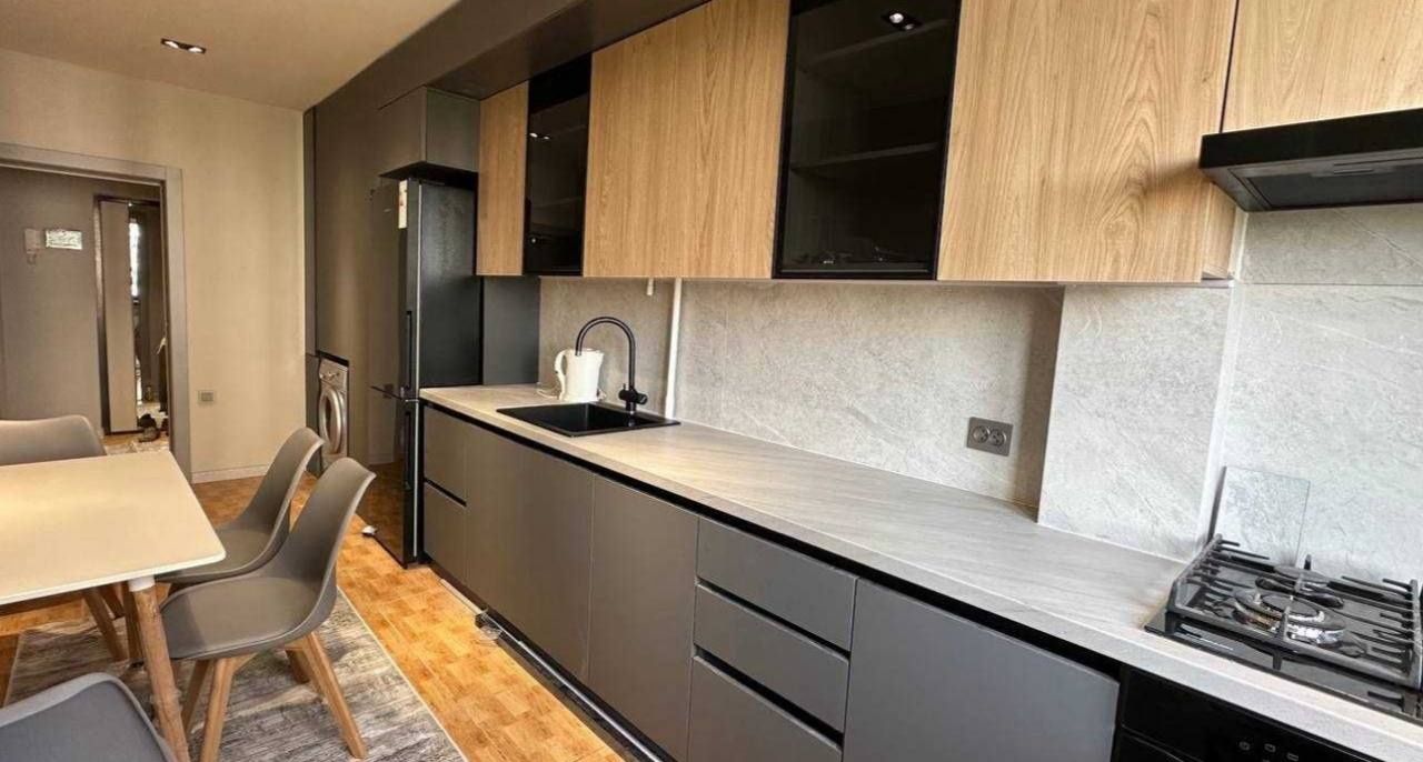 Сдается 3х ком квартира, ор-р: улица Афросиеб, 72 м²