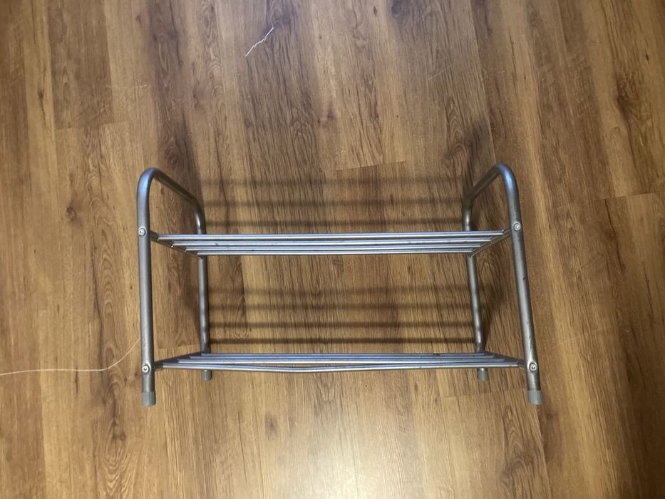 Raft pantofi 50lei . Raft metalin incaltaminte 50lei