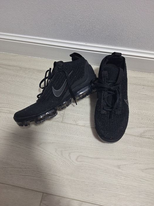 Adidasi nike vapormax