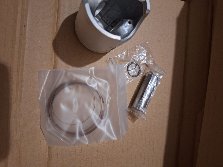 Set piston DT 125
