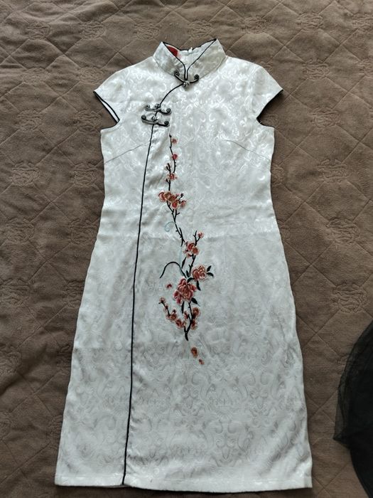 Продам женские вещи