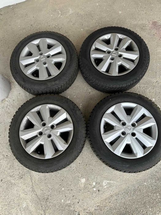 Set Jante cu cauciucuri iarna Pirelli Winter 6mm, 185/65 R15 Logan 3