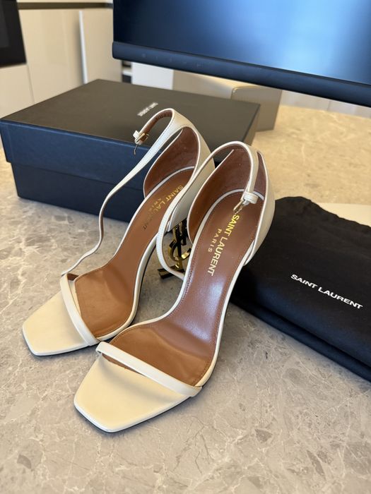 Saint Laurent Opyum sandals cream 37