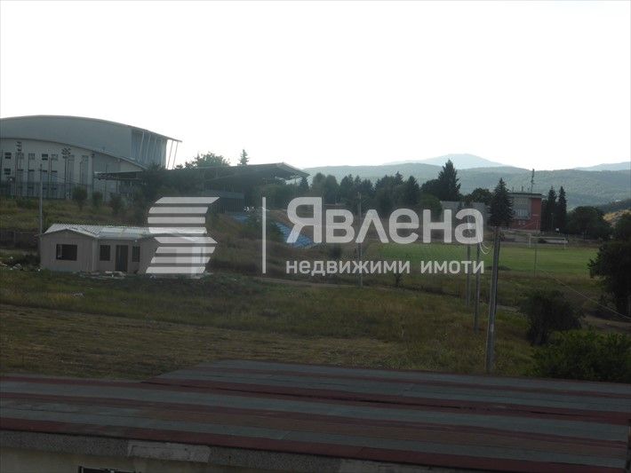 Продава се Хотел в с. Горна Малина, Област София-област - 944 кв.м за 795 €/кв.м - Снимка #3