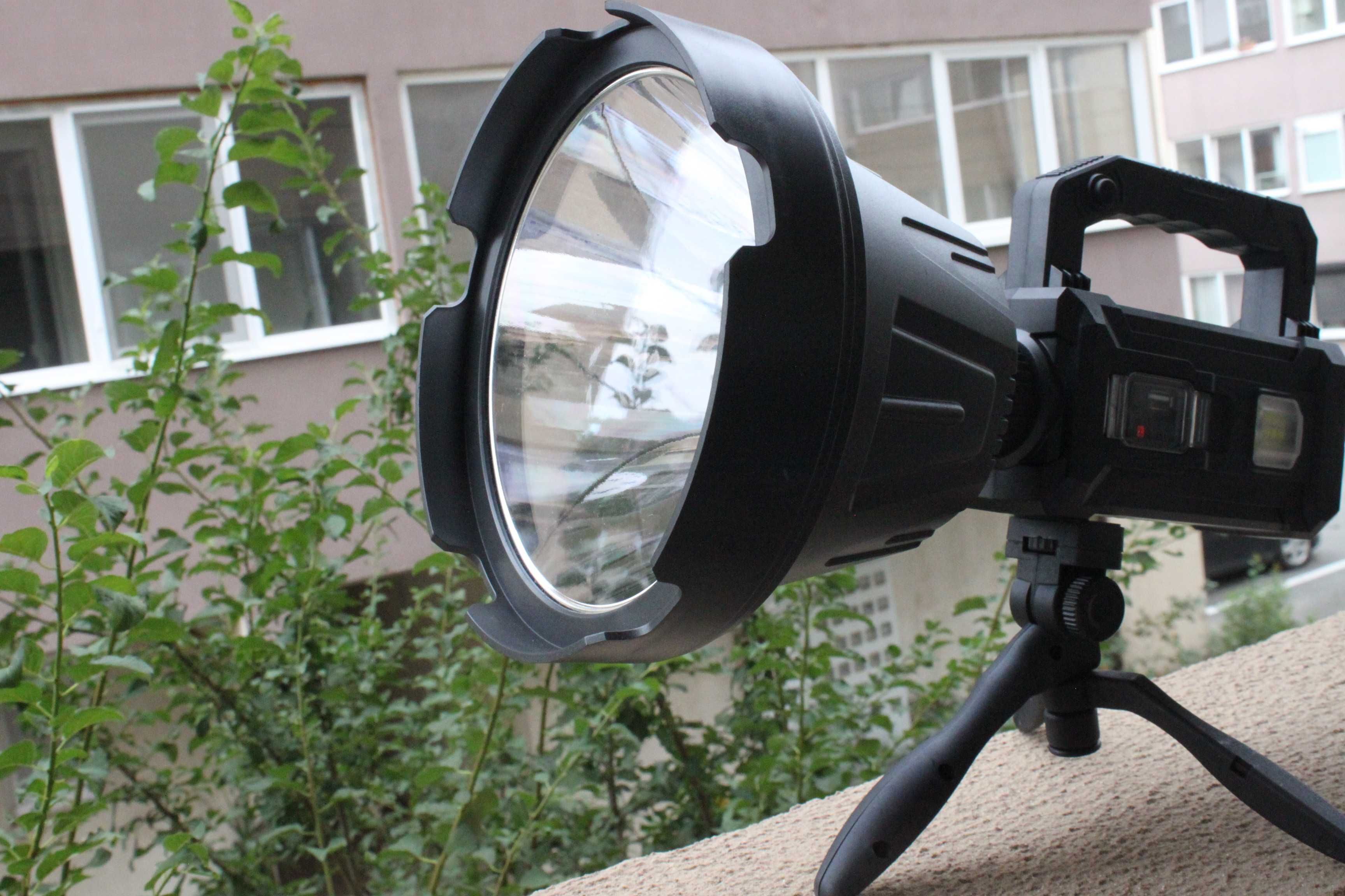 Lanterna led W5111 cu panou solar si trepied pentru drumetii
