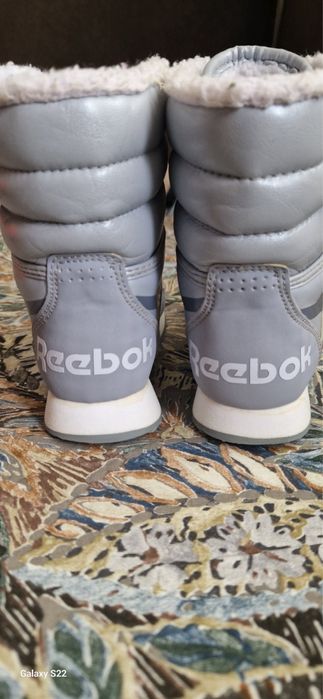 боти Reebok за момче