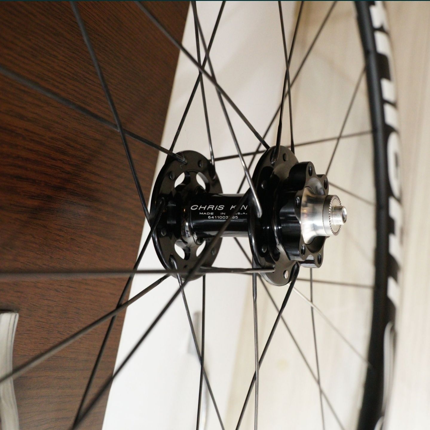 Roti Knight jante carbon butuci Chris King