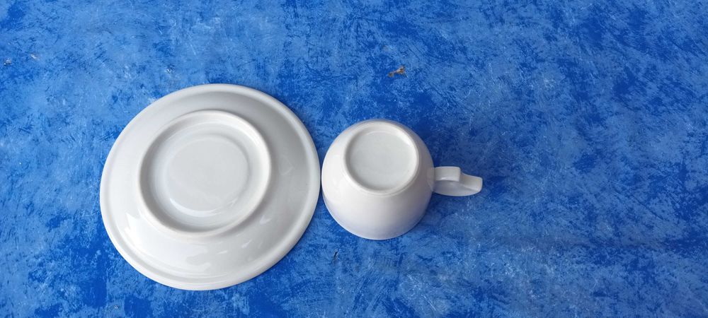 *ceasca cafea expresso + farfurie disponibil 1 set