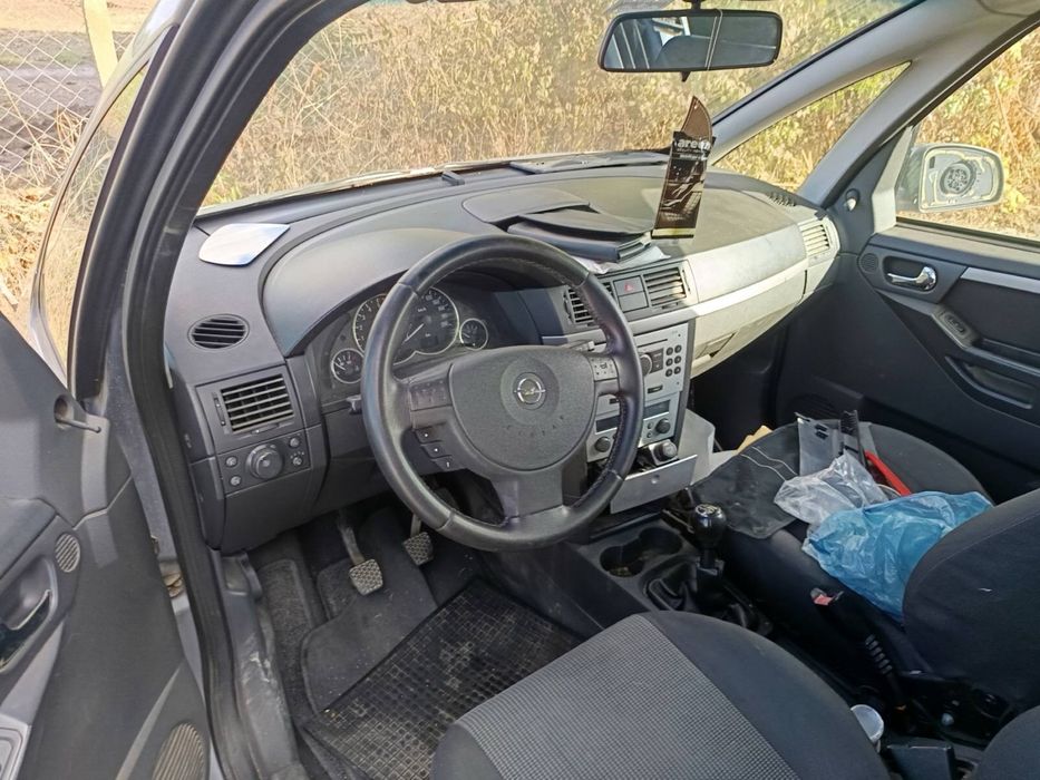 Опел мерива 1,7 на части