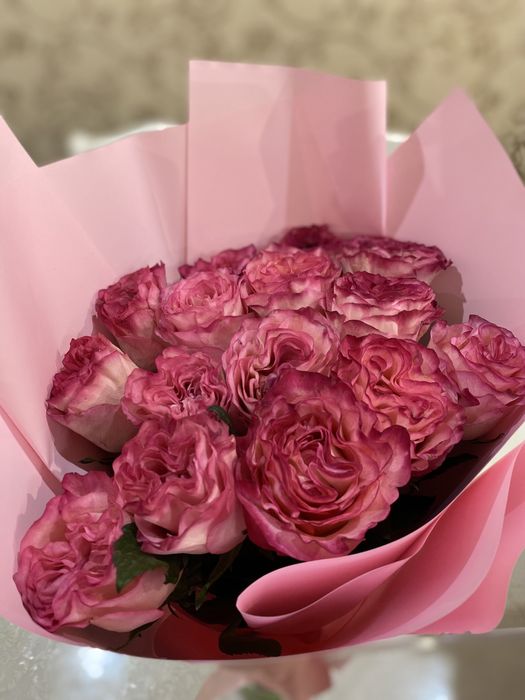 Розы, хризантемы по 3000 и 5000 тнг