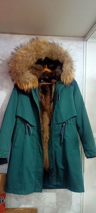 Продам парку Зима натуральный мех