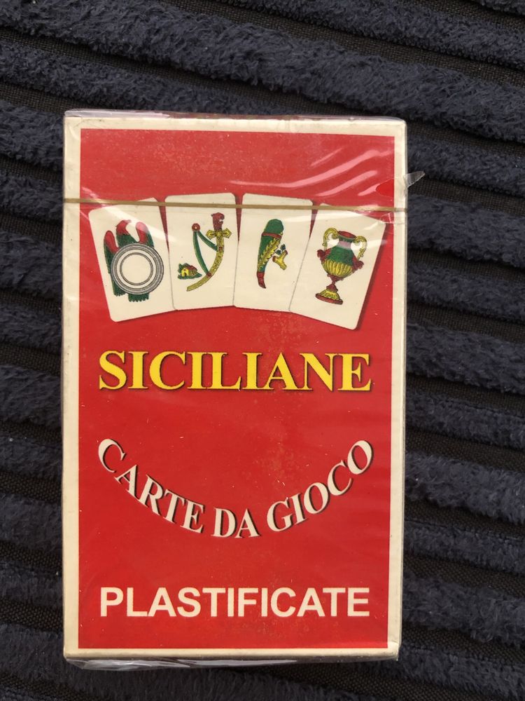 Colectie de seturi de carti de joc din 9 tari/orase ale lumii