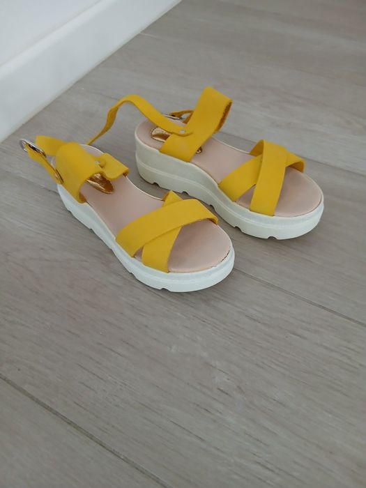 Incaltaminte  nr 36 piele naturală   150 împreună  sau separat