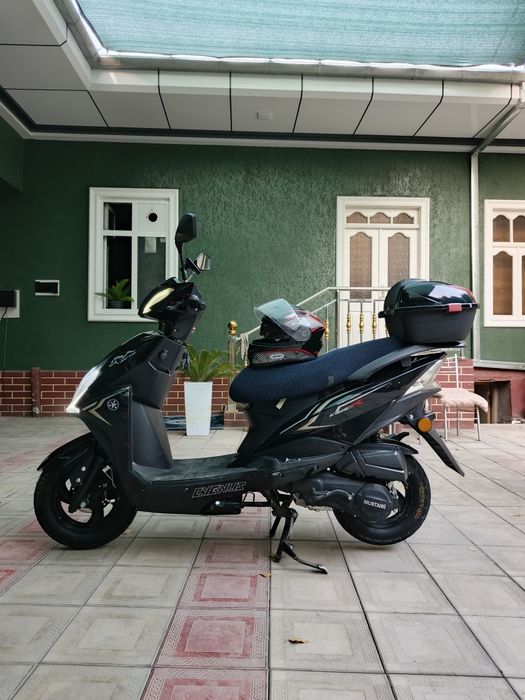 Benzinli skuter srochna sotiladi!!!