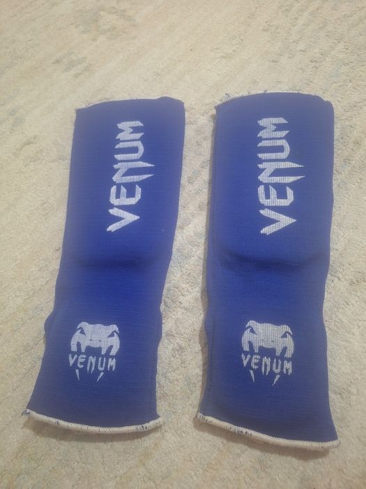 Футы.Для защиты  ног в спорте(каратэ, таэквандо, мма, и т.д.