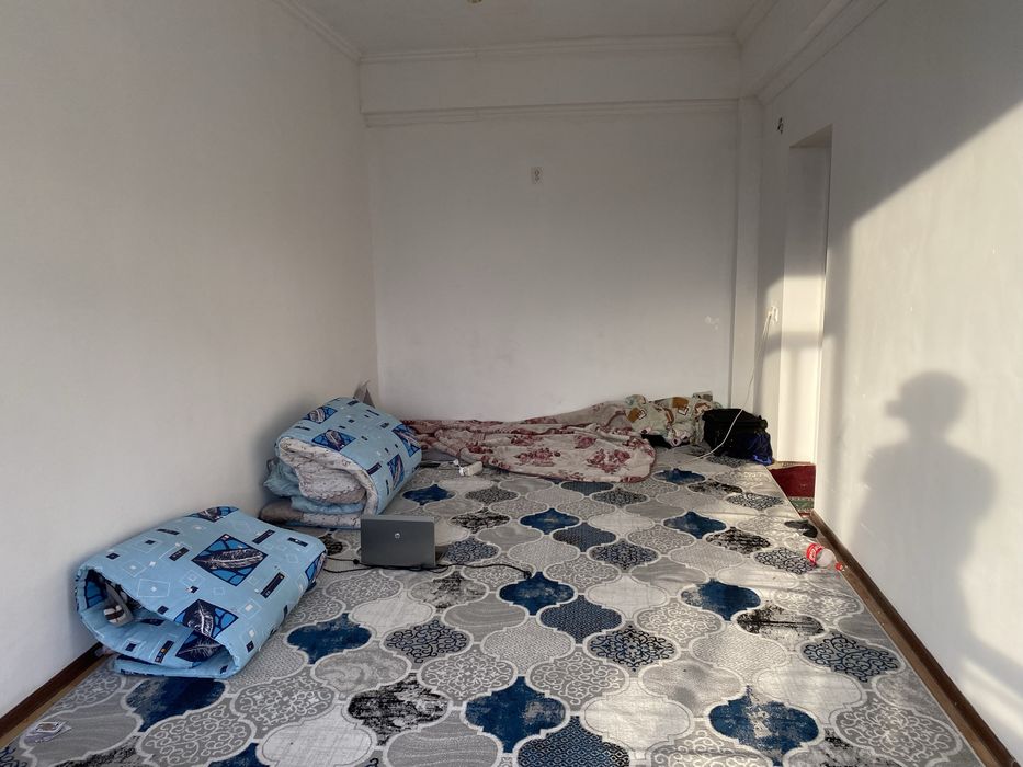 Sheriklika 1 kishi kerak srochna ogil bollarga