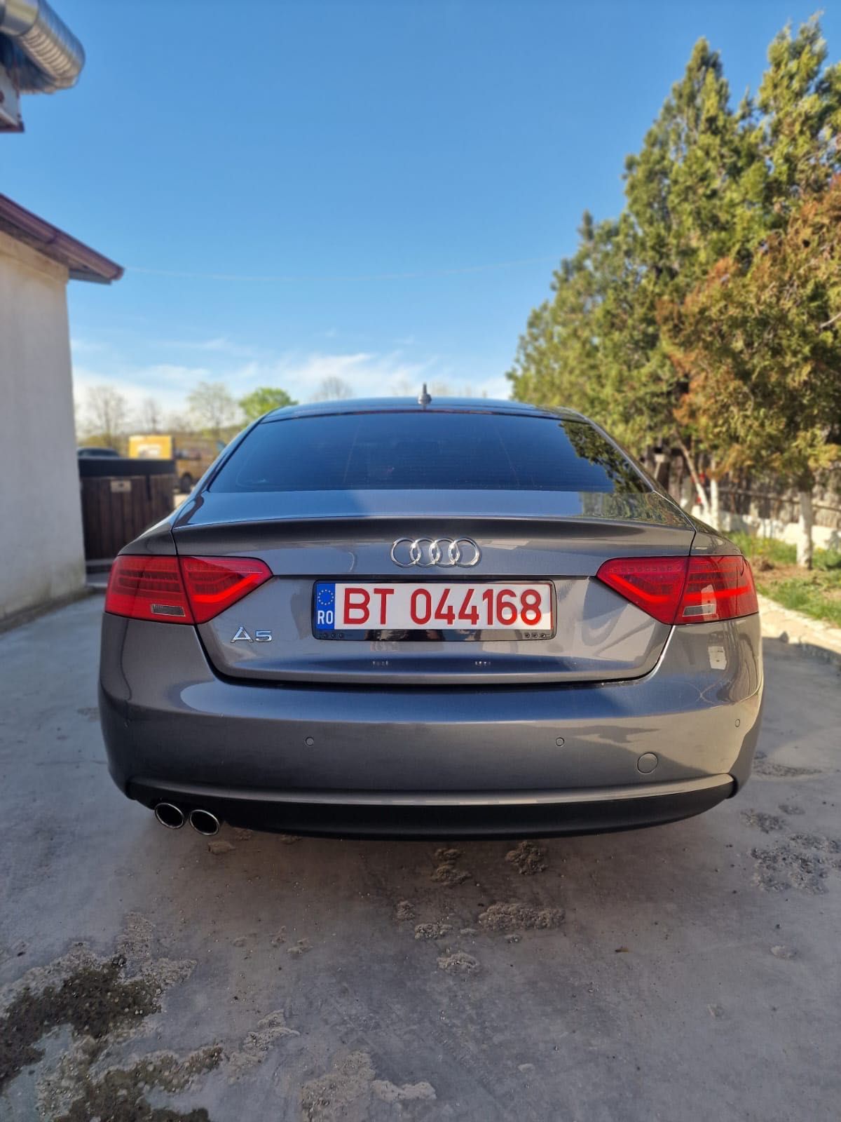 Vând Audi A5 2.0 150cp 2013