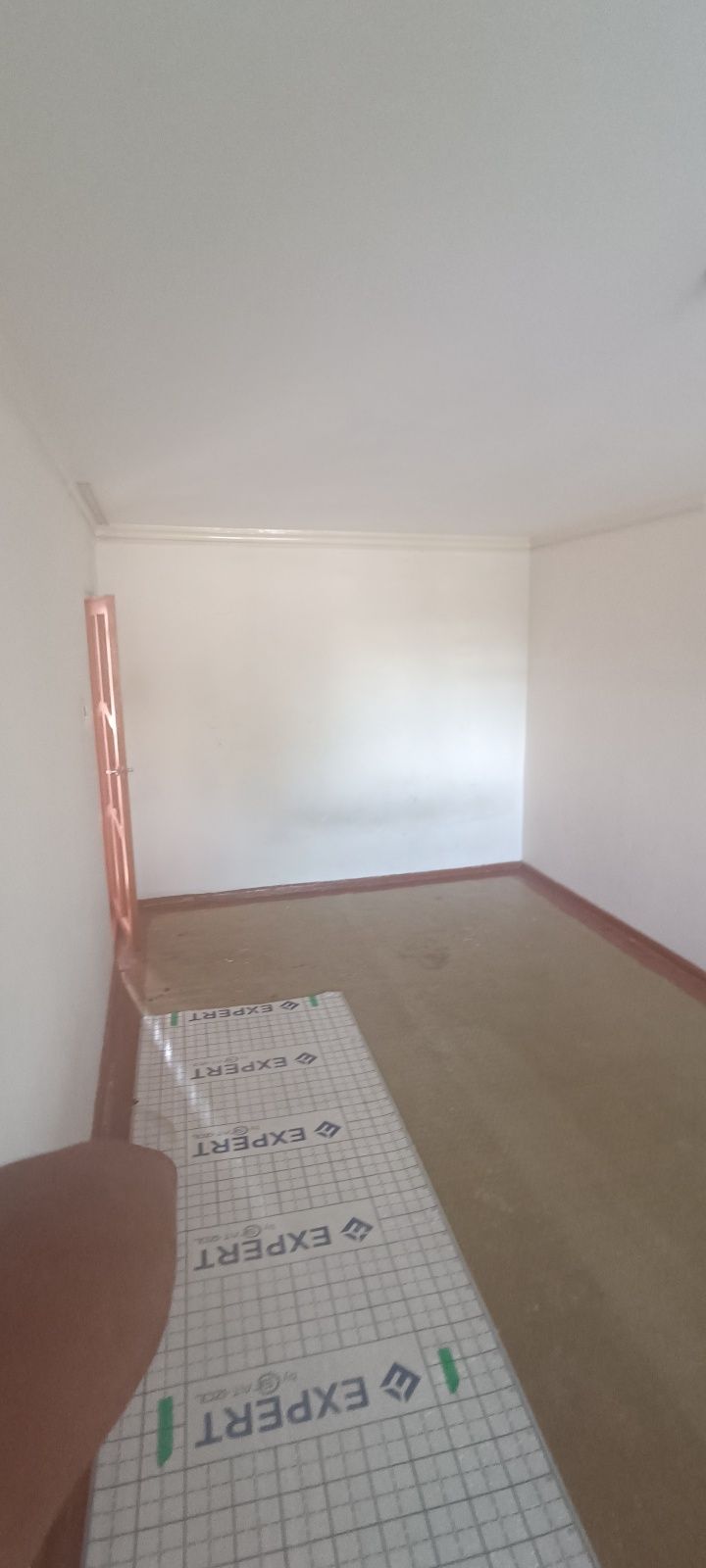 Uy ijaraga beriladi quvasoyda 1 xonalik