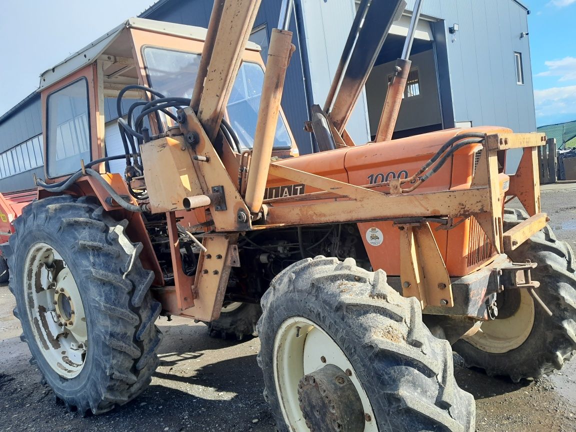 Tractor fiat 1000 dt cu încărcător frontal