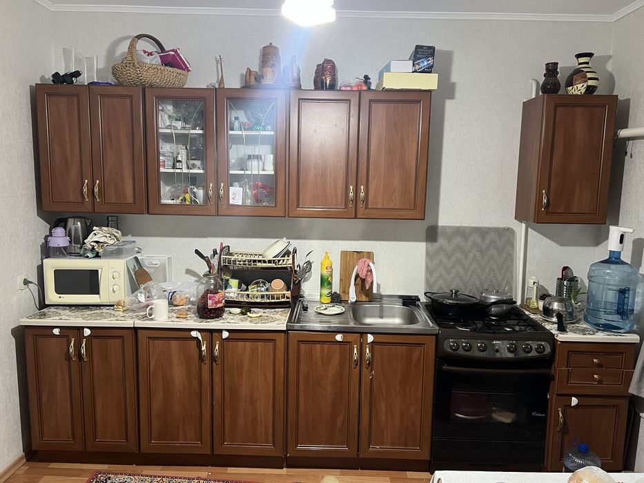 Кухня продам.