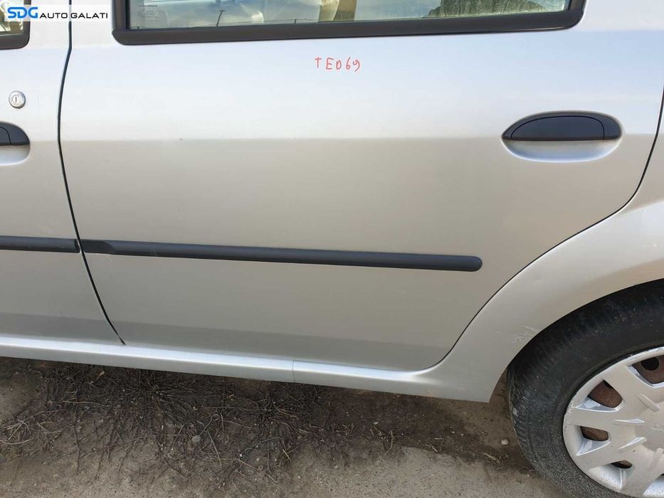 Bandou Ornament Plastic de pe Usa Portiera Stanga Spate Dacia Logan 1 2004 - 2012