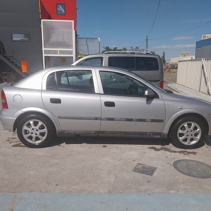 Vând Opel Astra G urgent preț negociabil mașina se afla în stare buna