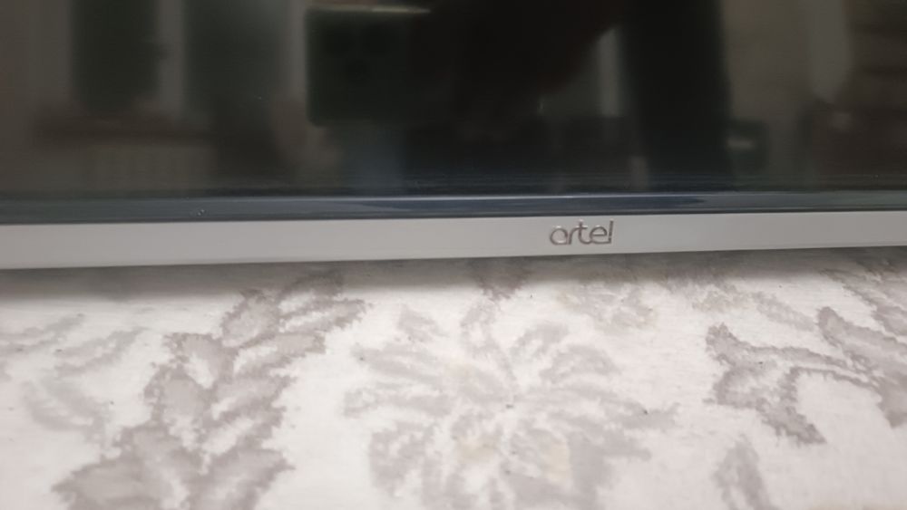 Телевизор Artel LED TV 43/A9000 
Экран диагонали "43"
Телевизор технол
