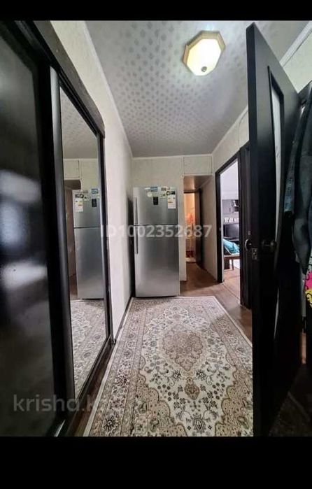 Продается 2 комнатная квартира в мкр Самал,  Аида Империя