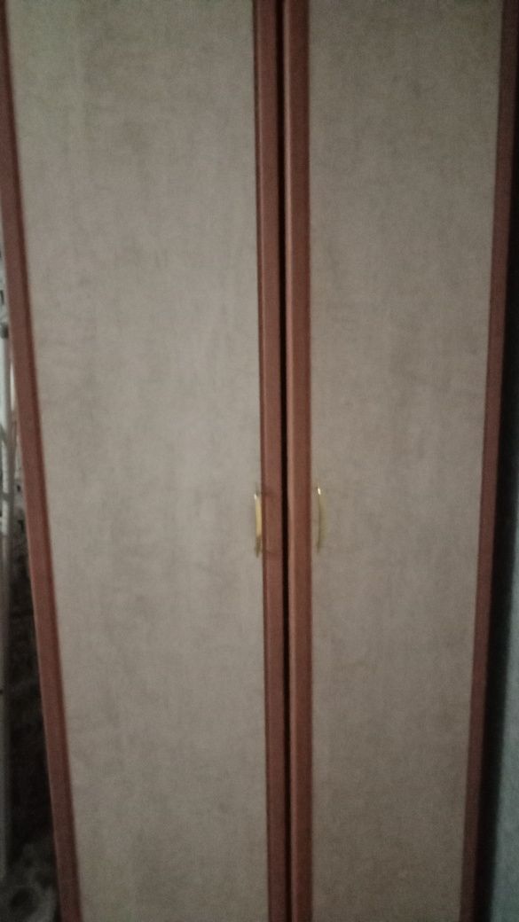 Продается вешалка.