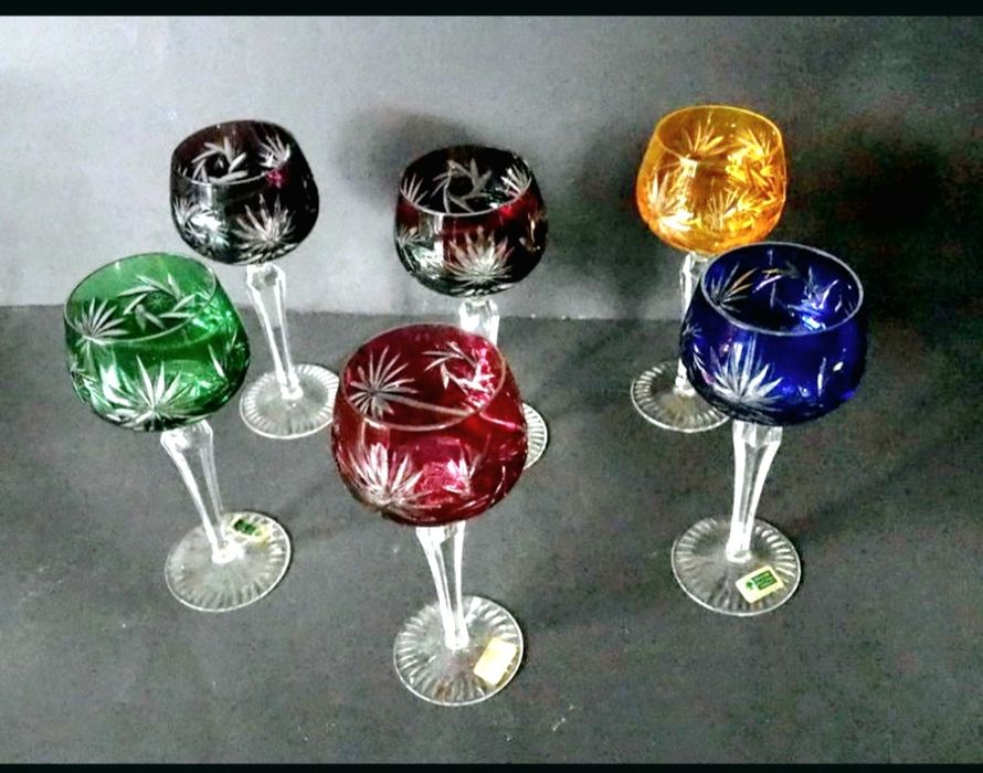 Цветные немецкие фужеры