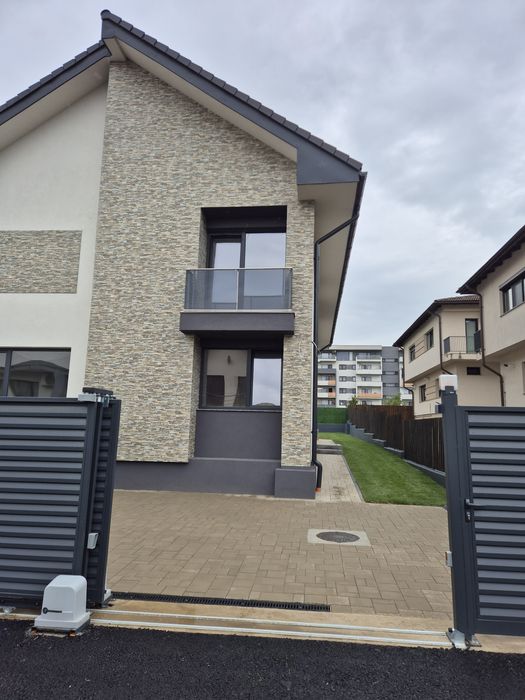 P.F.Vand/schimb 1/2 duplex  cu C.F,certificat NZEB, cart.Europa str.Ma