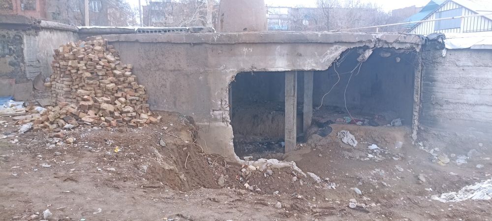 Noturar bino biznes uchun sentirda 21 makta orqasida