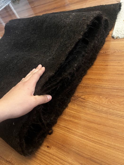 Material pentru suman din lana