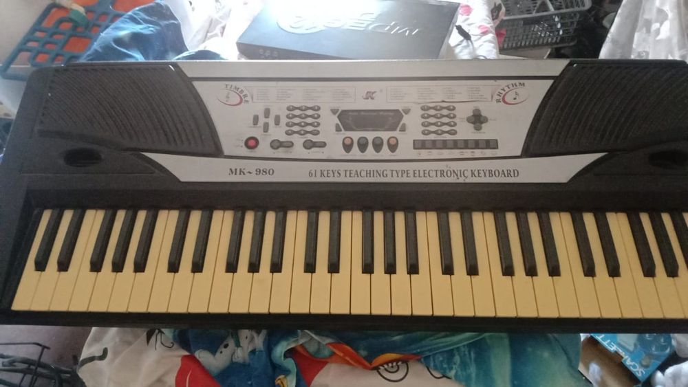 Продам сентизатор хорошом состояние.