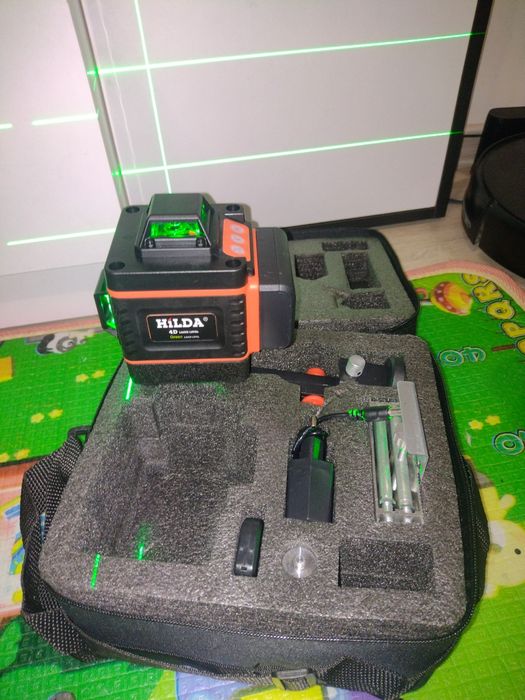 Нов лазерен нивелир хилда