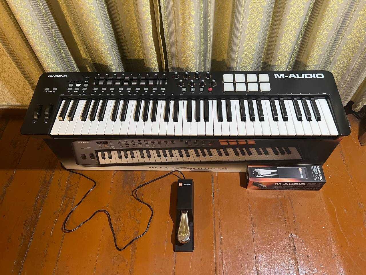 MIDI-клавиатура M-Audio Oxygen 61 + педаль M-Audio SP-2