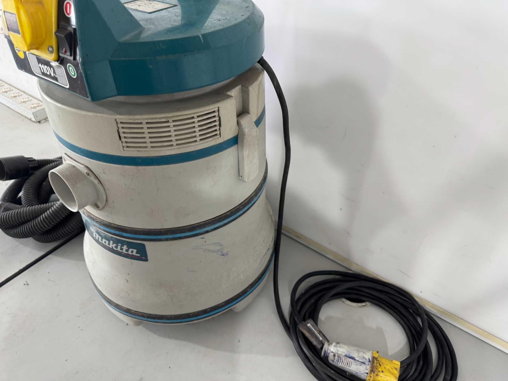 Прахосмукачка - Makita 440 / 110 V