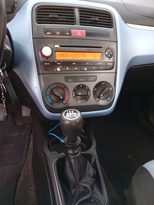 Fiat punto de vanzare