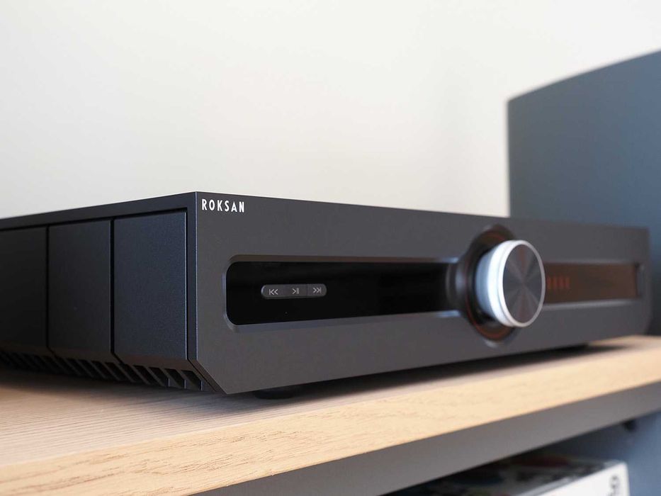 Roksan Caspian 4G Streaming Усилвател (Made in UK) в гаранция!